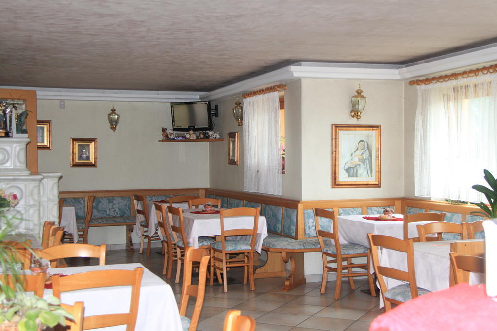 Garni Goccia D'Oro Hotel Кавалезе Екстериор снимка