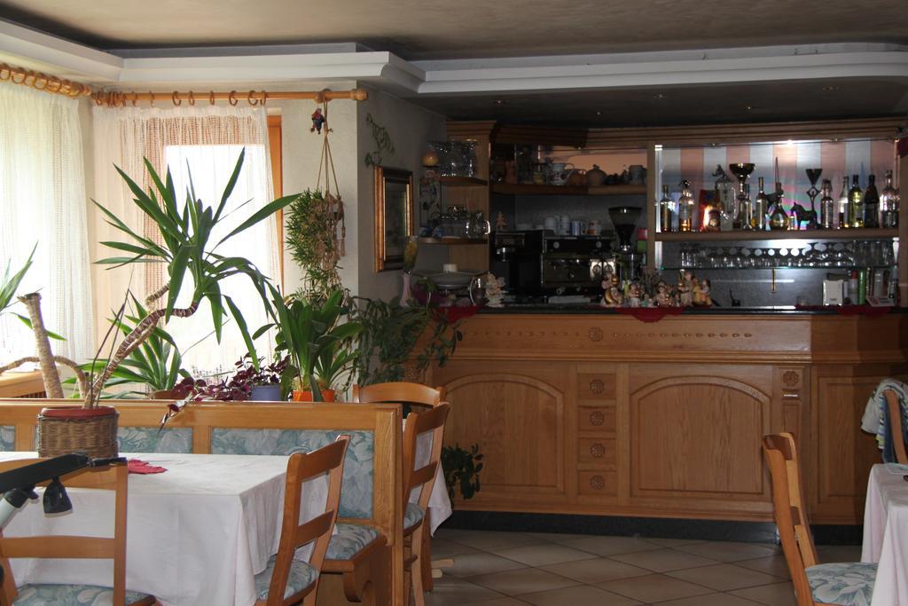 Garni Goccia D'Oro Hotel Кавалезе Екстериор снимка