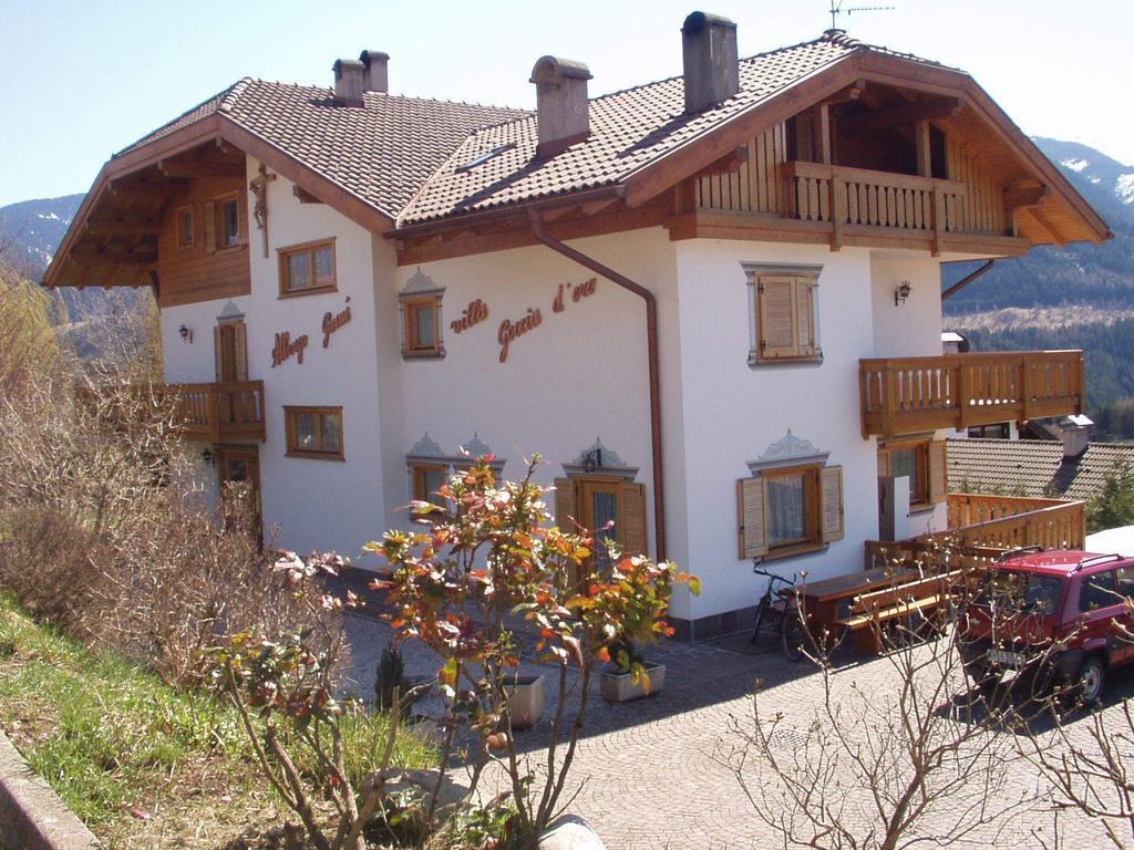 Garni Goccia D'Oro Hotel Кавалезе Екстериор снимка